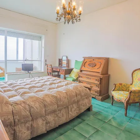 Sea Inside Apartment